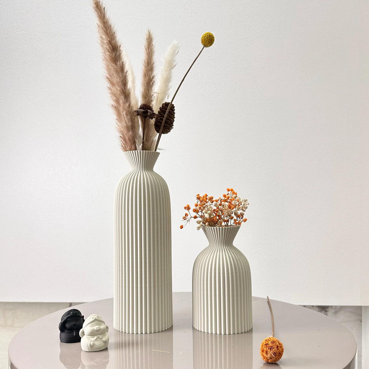 Wavy Pattern Decorative Vase Set