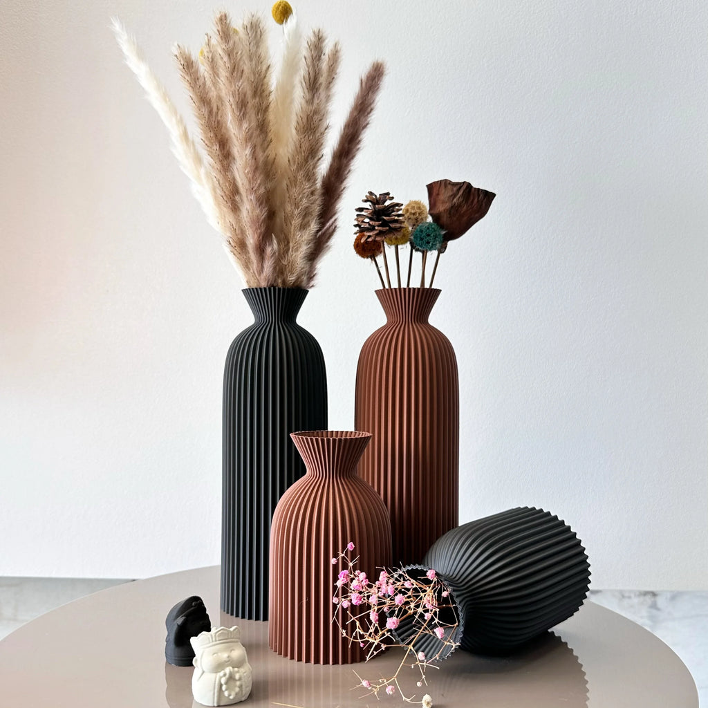 Wavy Pattern Decorative Vase Set